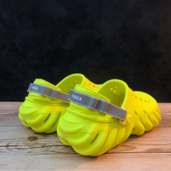 Crocs Echo Reflective Backstrap Clog - Picture 12 of 16